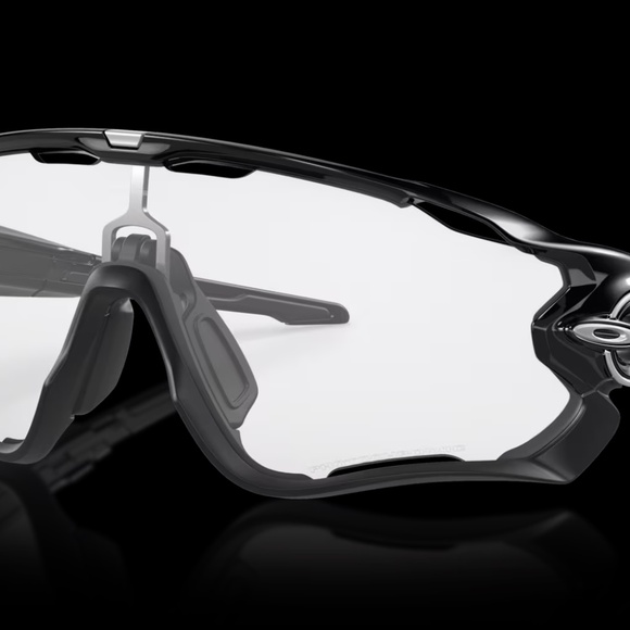 OAKLEY Jawbreaker glasses with photo chromatic + polarized lenses etc - Picture 5 of 10